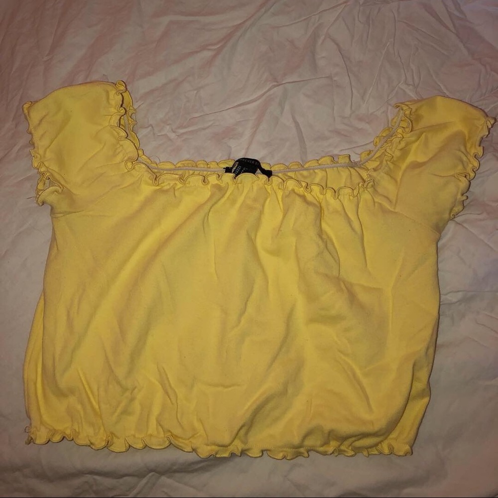 Yellow curly crop top!